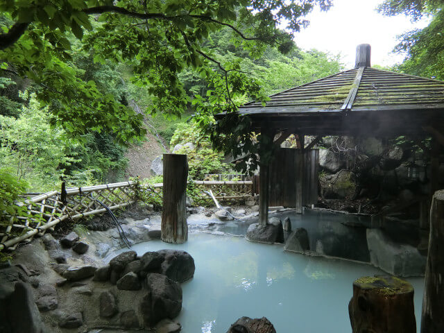 インバウンド-少ない-温泉-画像2